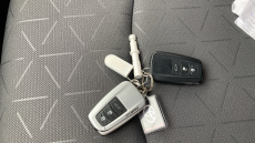 Toyota RAV4 2.5 VVT-i Hybrid Design 5dr CVT Hybrid Estate